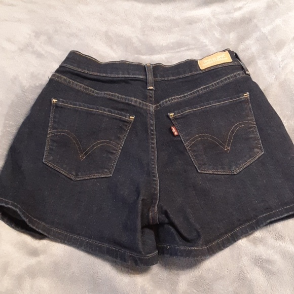 Levi Blue Jean Shorts - Picture 3 of 5